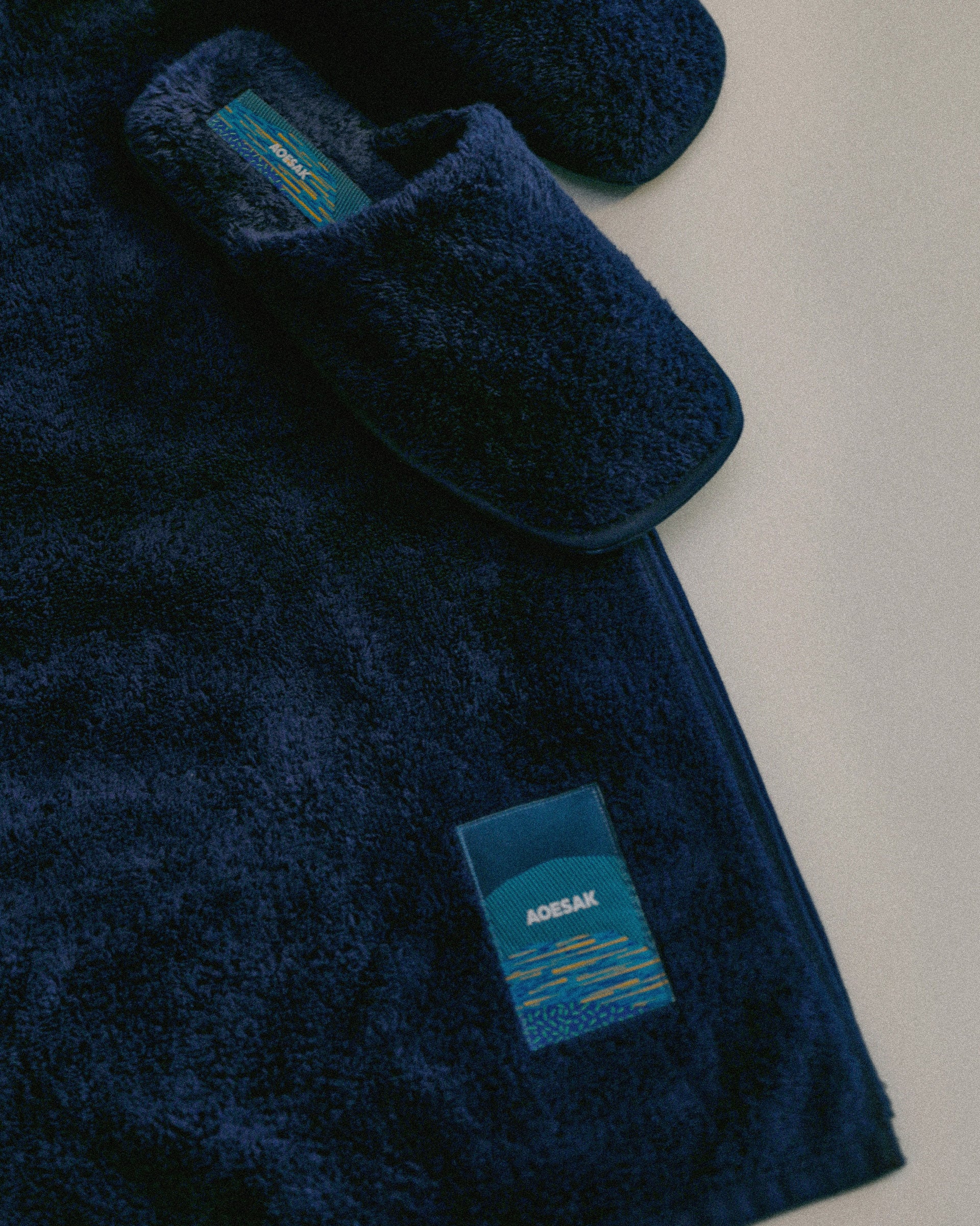 Towel (L)